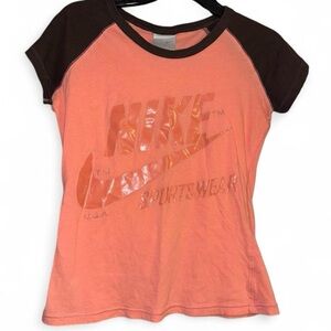 Nike early 2000s coral and brown short sleeve baby tee